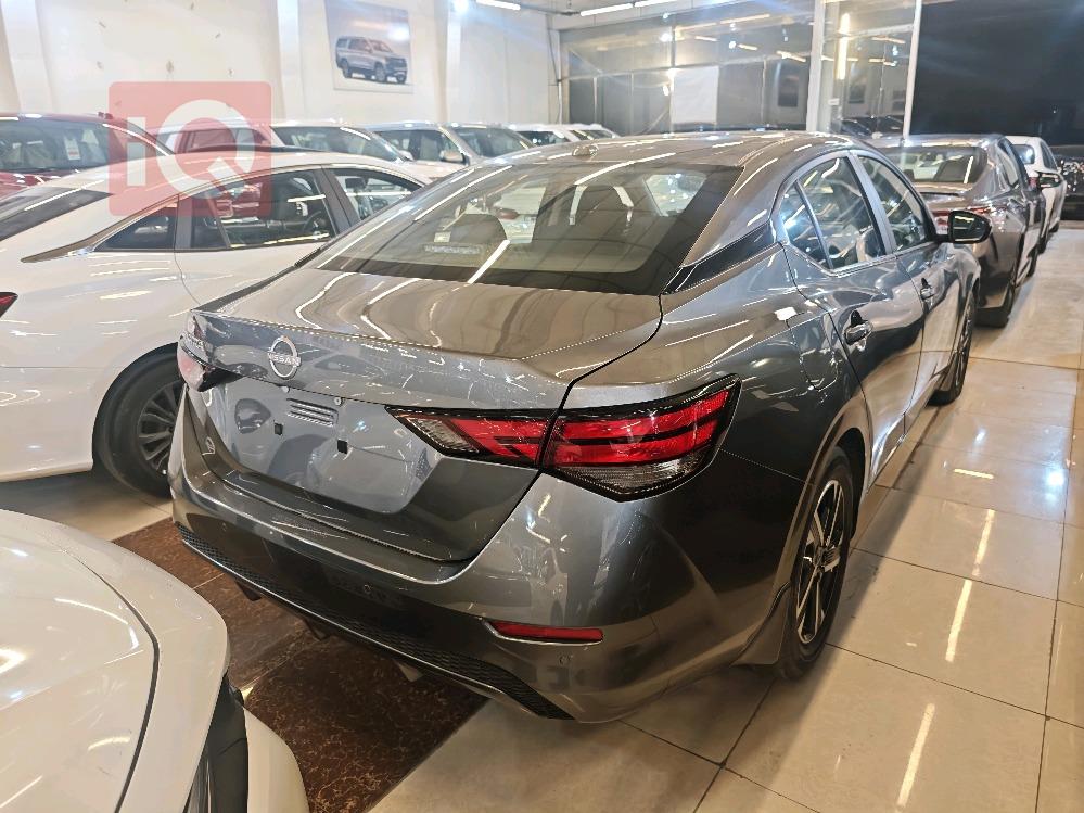 نيسان سنترا